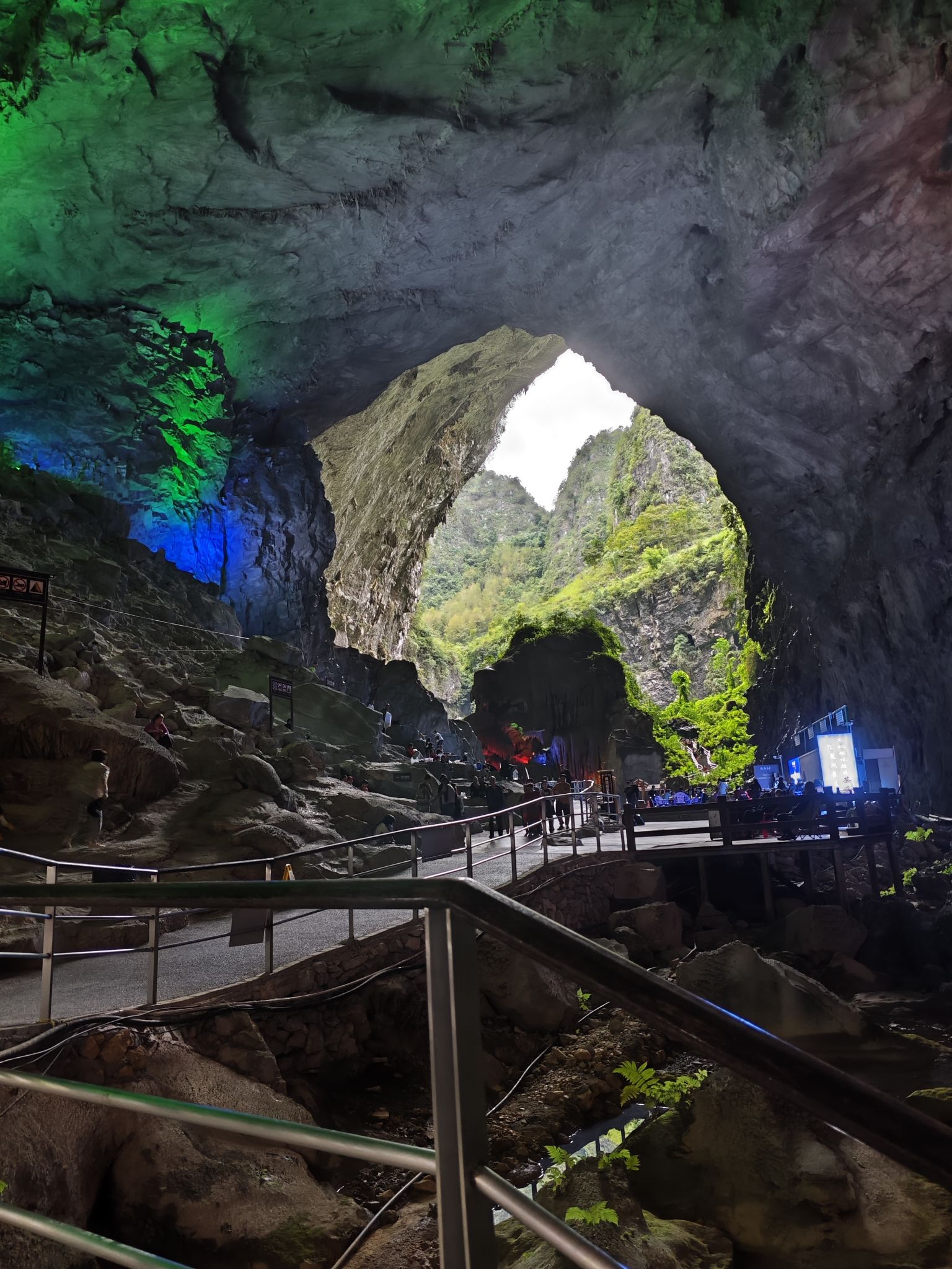 百魔洞景区-凉亭