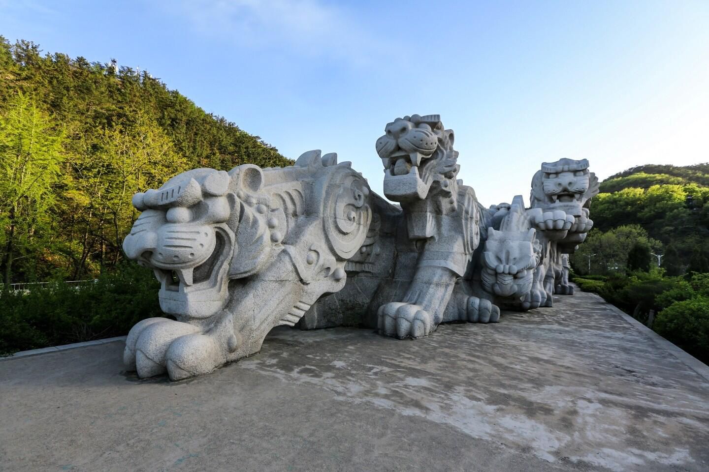 大连老虎滩海洋公园-虎雕广场