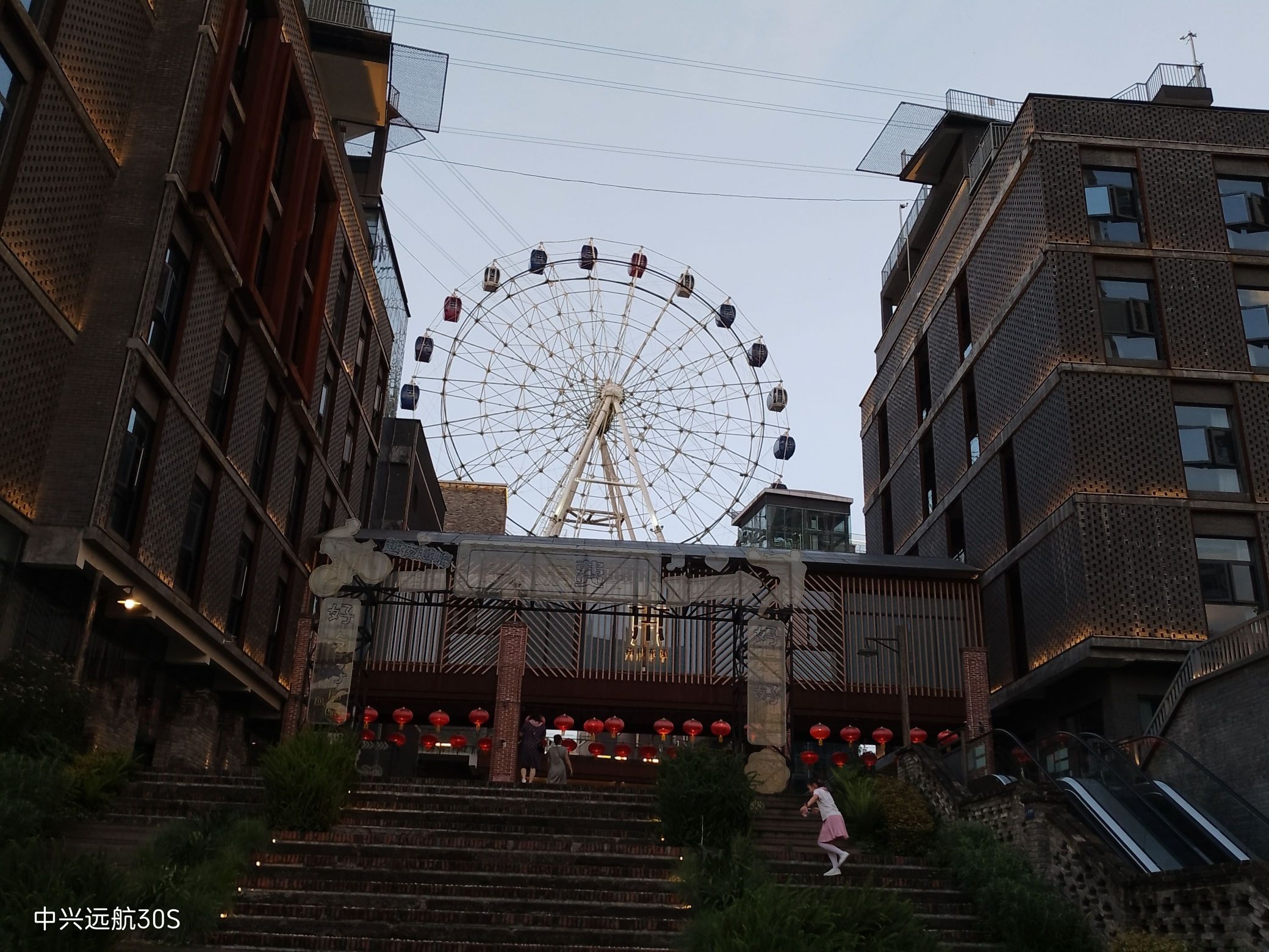 东街西广场旅行图片 3